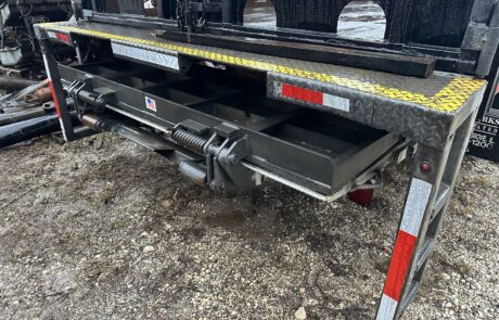 2014 NWC 26ft Flatbed