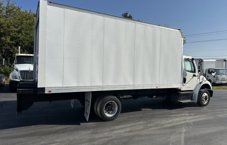 2018 Freightliner M2