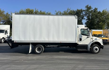 2018 Freightliner M2