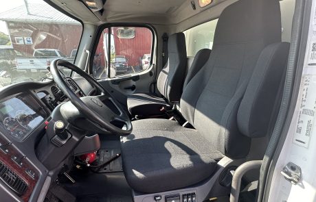 2018 Freightliner M2