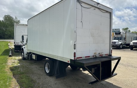 2018 Freightliner M2