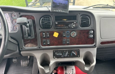 2018 Freightliner M2