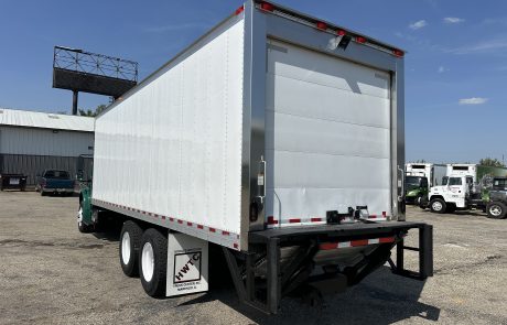 2017 Freightliner M2