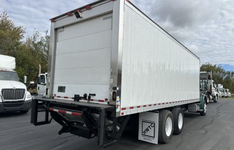 2017 Freightliner M2