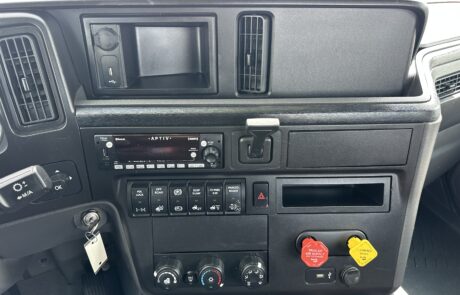 2020 International LT625