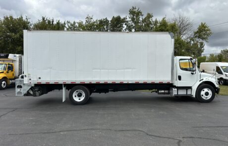 2018 Freightliner M2