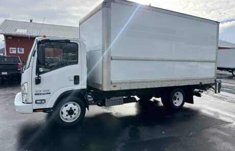 IMG_5873 2018 Isuzu NPR