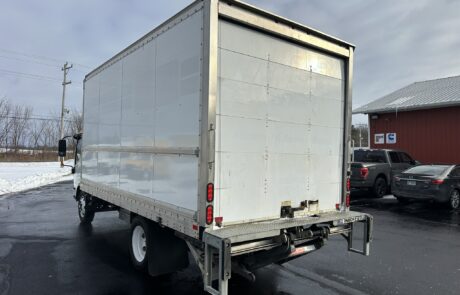 IMG_5876 2018 Isuzu NPR