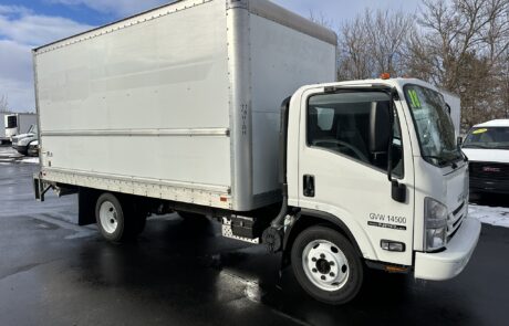 IMG_5881 2018 Isuzu NPR