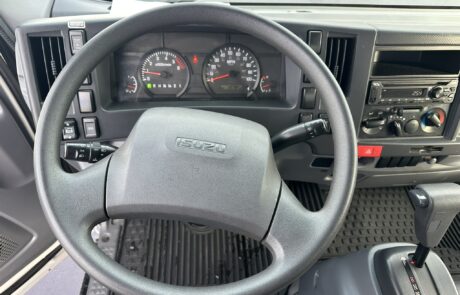 IMG_5892 2018 Isuzu NPR