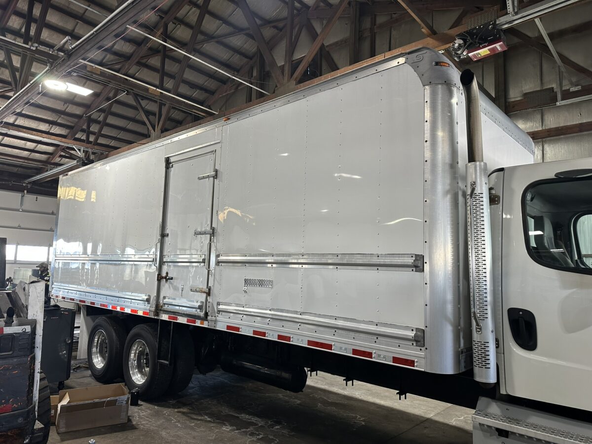 2018 Supreme 26ft Body