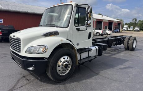 IMG_9709 2019 Freightliner M2