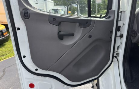 IMG_9725 2019 Freightliner M2